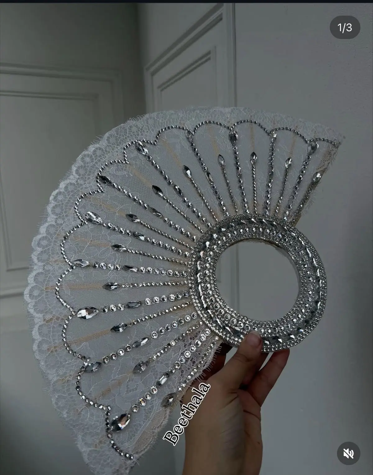 Crystal Halo handfan